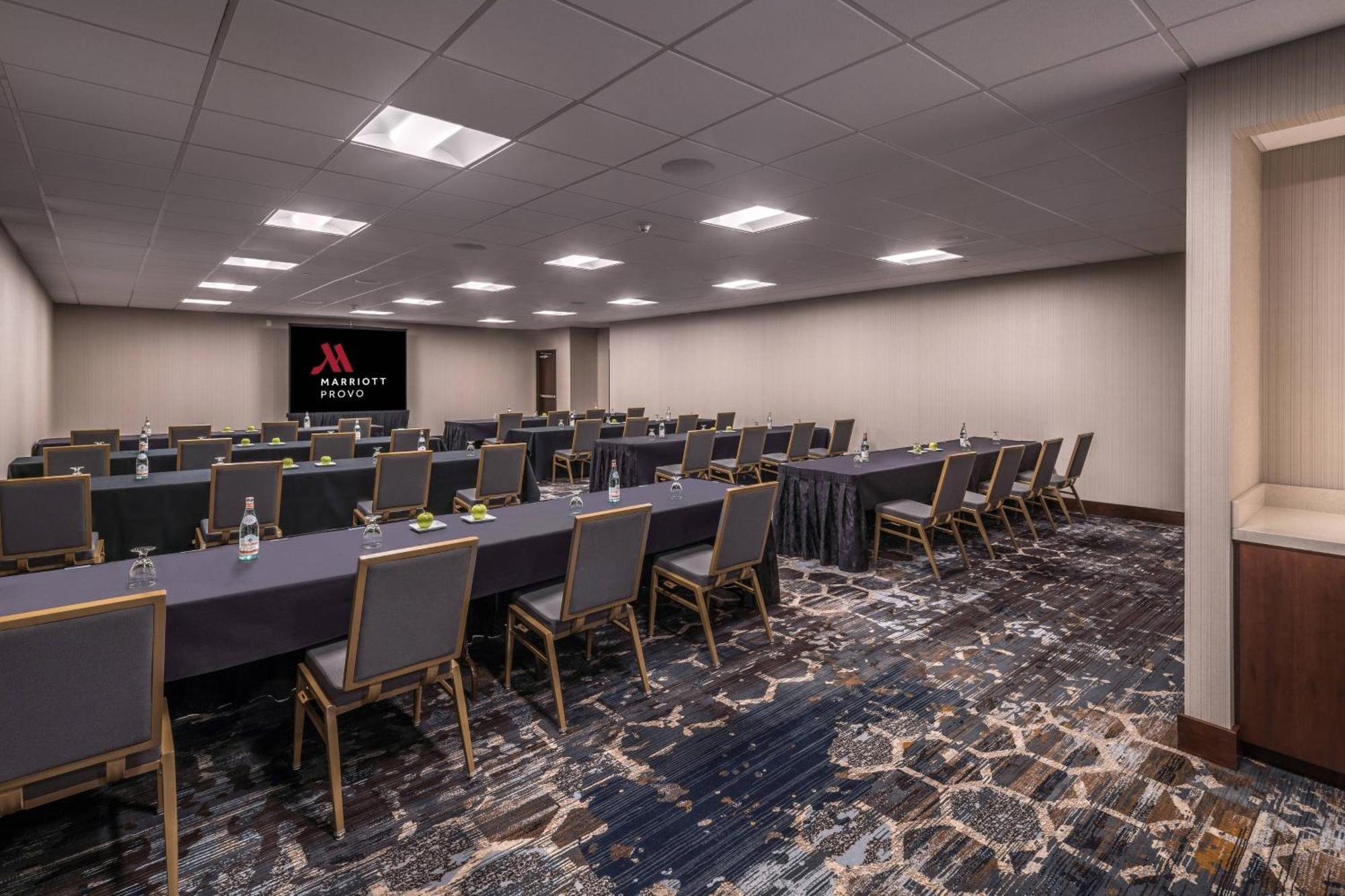 Provo Marriott Hotel & Conference Center Экстерьер фото